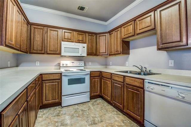 2400 18th Street - Photo 5