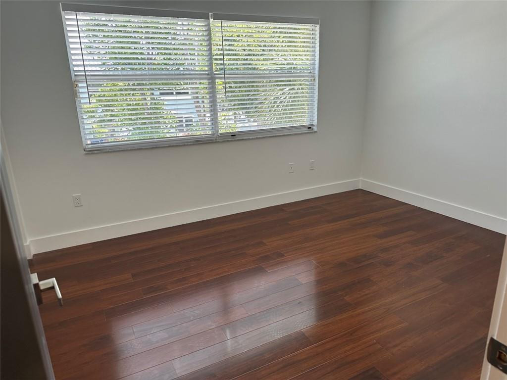 972 Jeffery Street - Photo 11