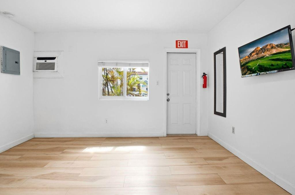 343 Van Buren Street - Photo 3