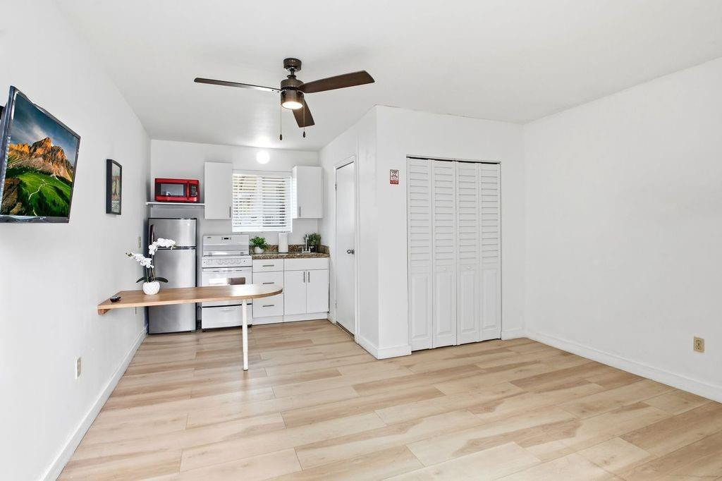 343 Van Buren Street - Photo 4