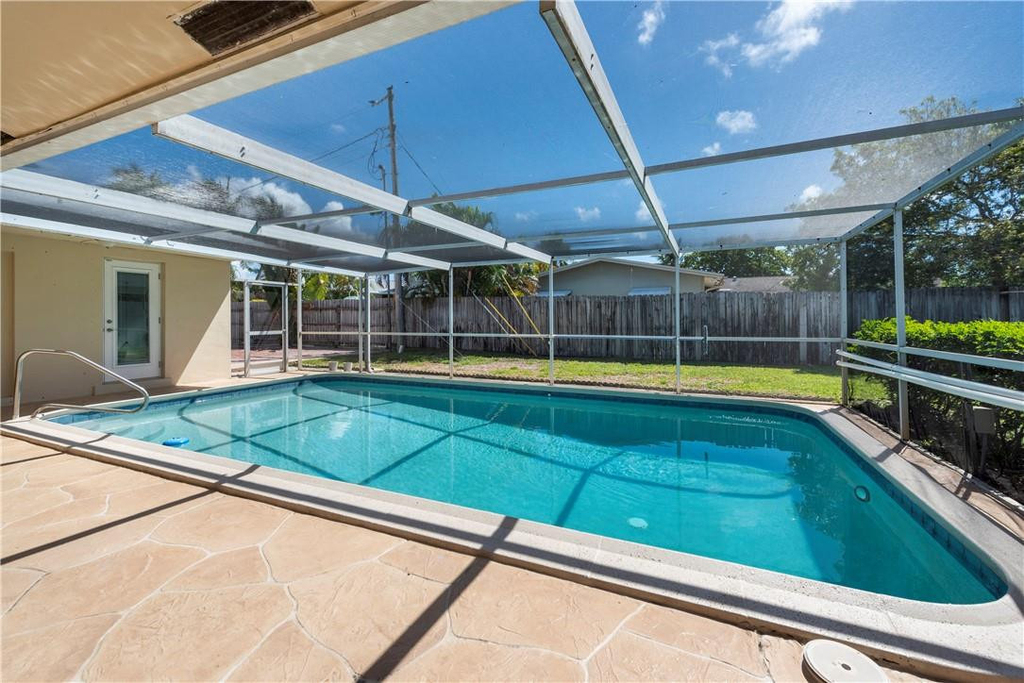 5200 Ne 15th Avenue - Photo 1