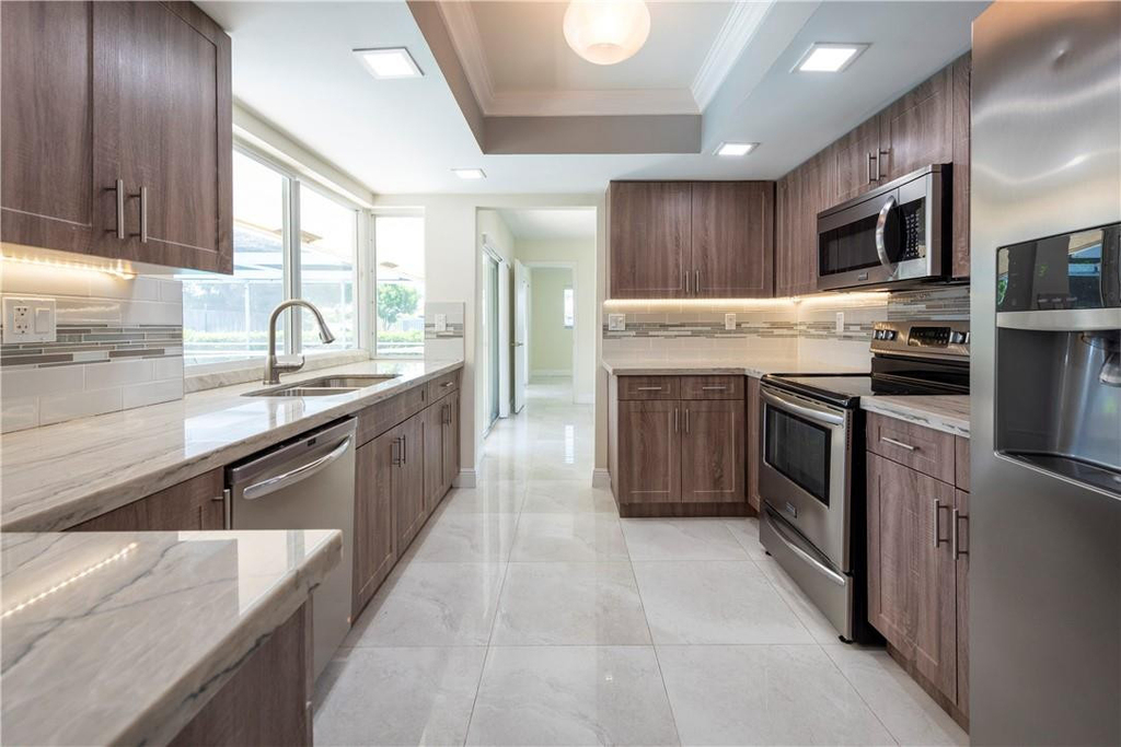 5200 Ne 15th Avenue - Photo 8