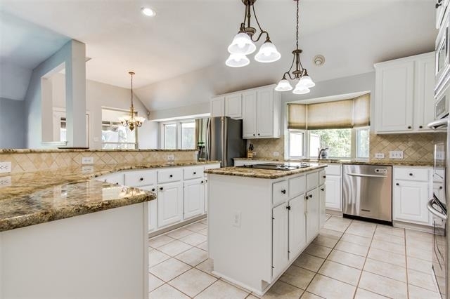 700 Essex Court - Photo 11