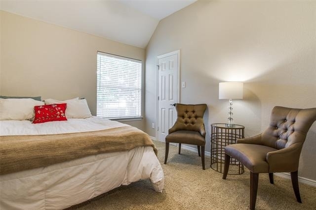 700 Essex Court - Photo 17