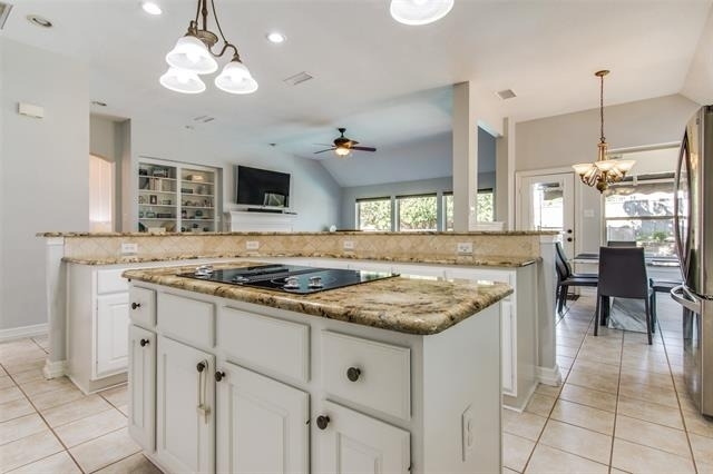700 Essex Court - Photo 12