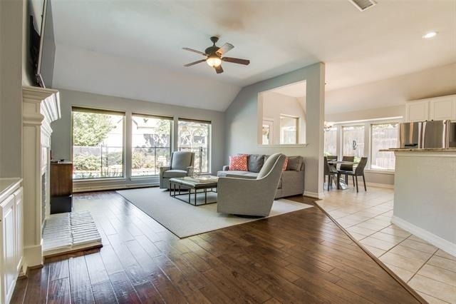 700 Essex Court - Photo 8