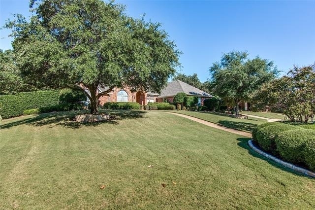 700 Essex Court - Photo 1