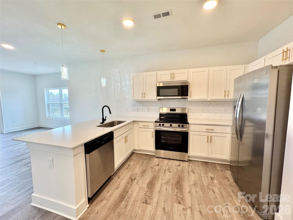 175 W Black Street - Photo 11