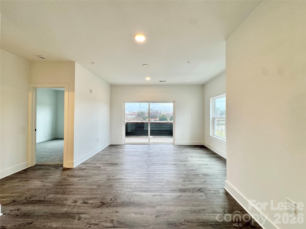 175 W Black Street - Photo 8