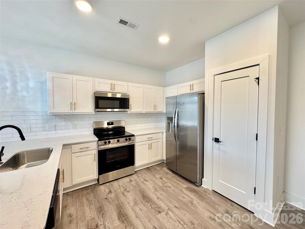 175 W Black Street - Photo 10