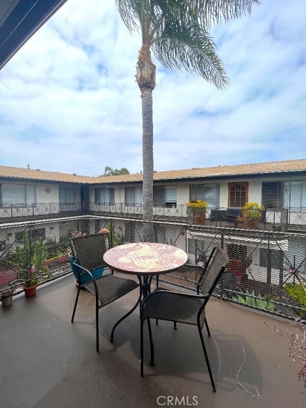2115 Placentia Avenue - Photo 24