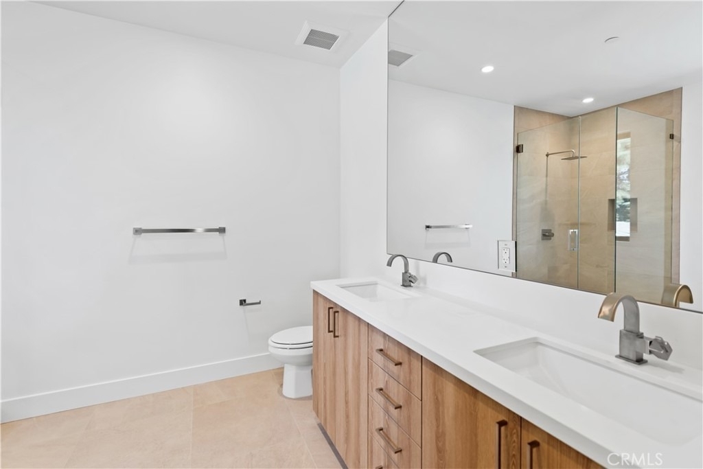 12300 Oxnard Street - Photo 10