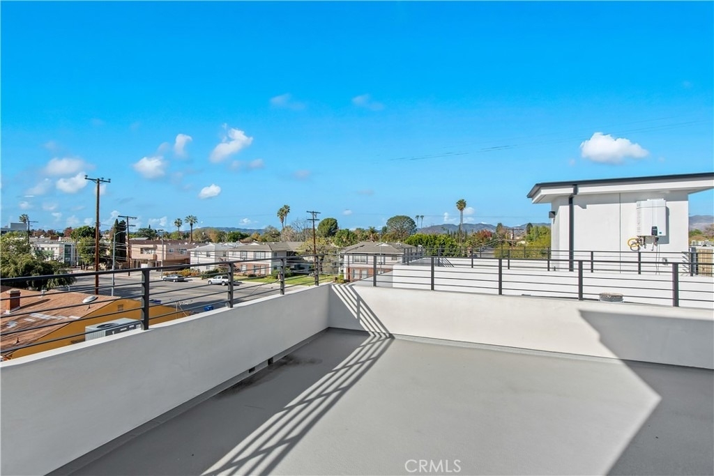 12300 Oxnard Street - Photo 14