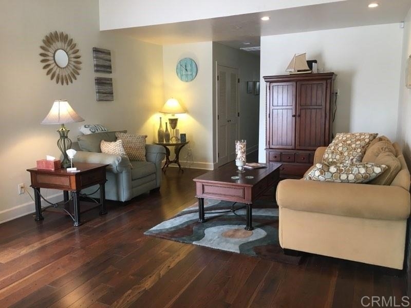 814 D Ave - Photo 1
