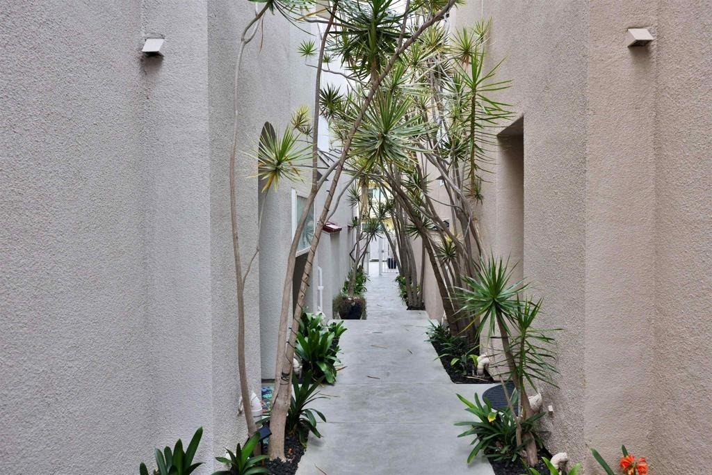 942 D Avenue - Photo 35