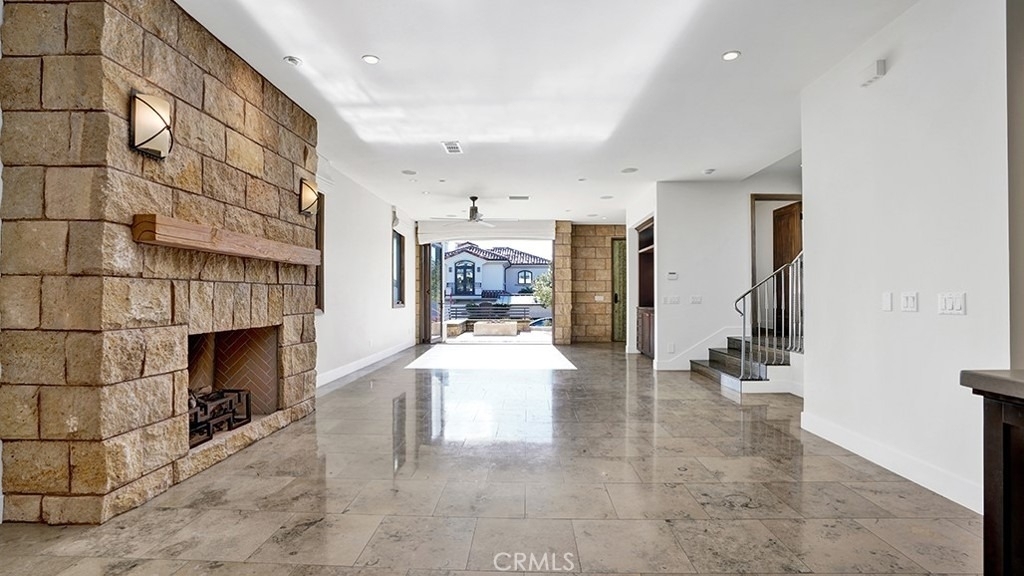 243 Poppy Avenue - Photo 8