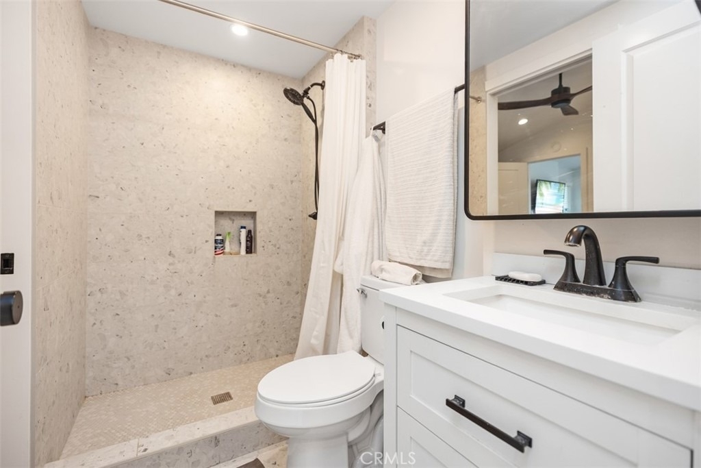 371 Park Ave - Photo 6