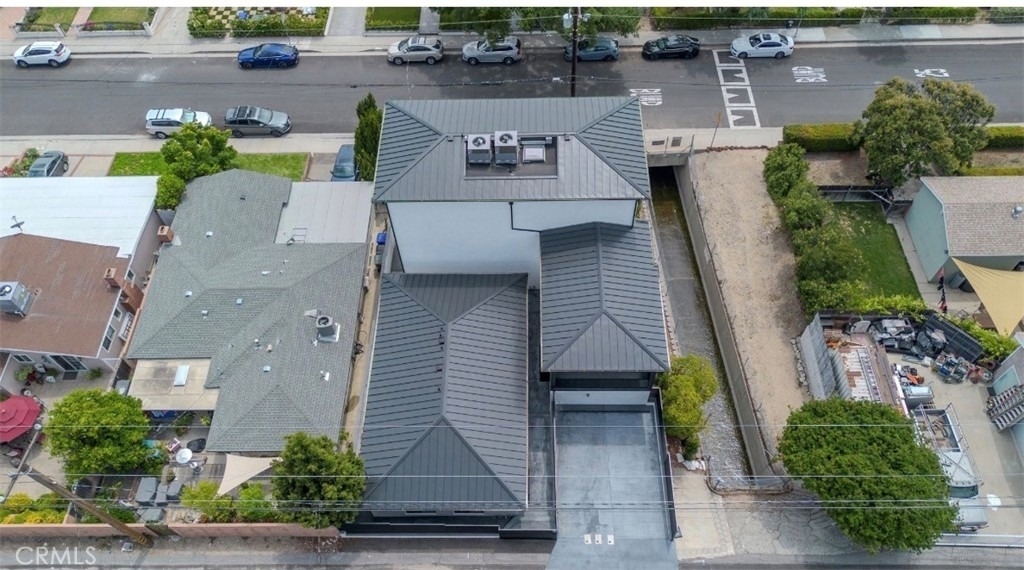 2941 Mary Street - Photo 1