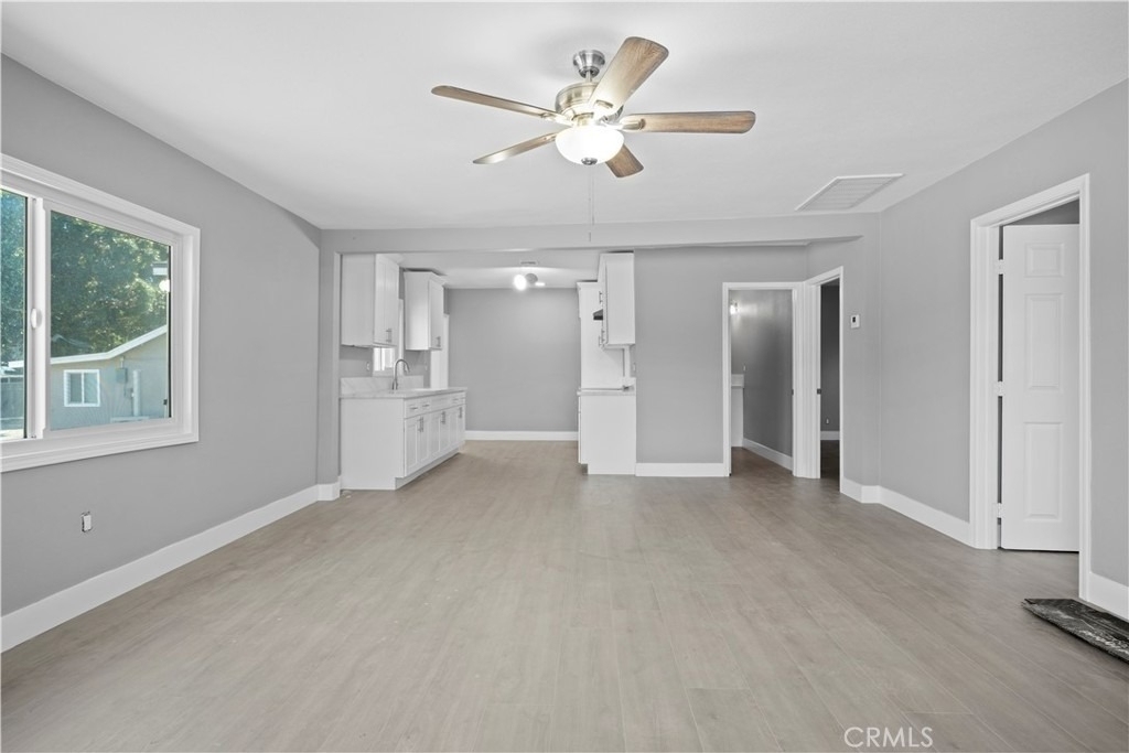 4330 Pacific - Photo 10