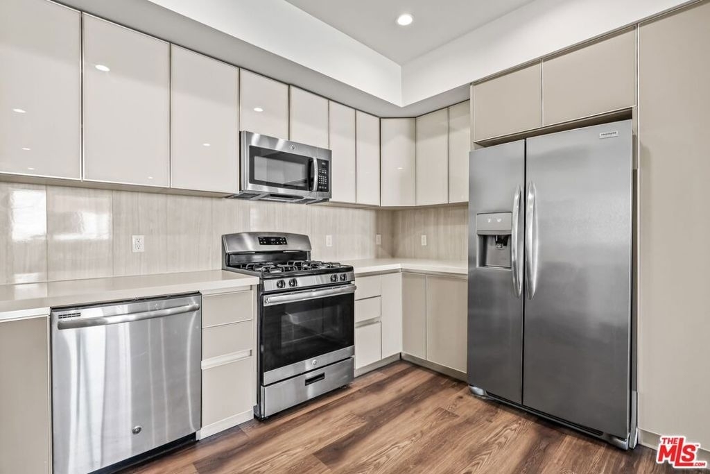 850 Wilcox - Photo 2