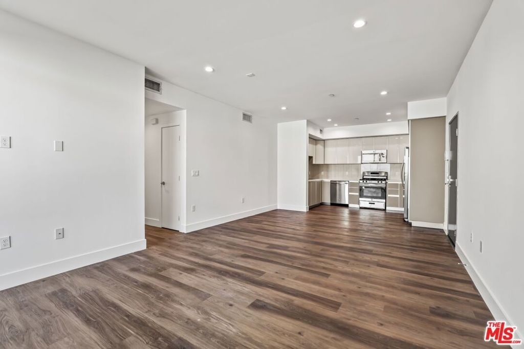 850 Wilcox - Photo 4