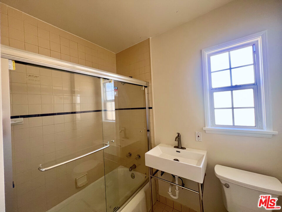 2333 S Garth Avenue - Photo 7