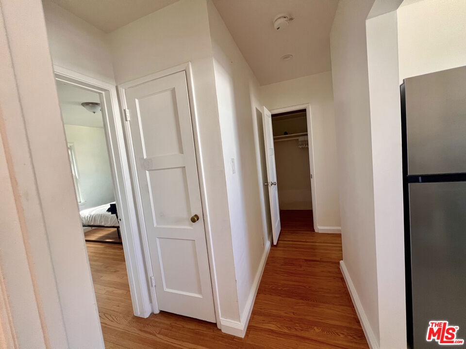 2333 S Garth Avenue - Photo 5
