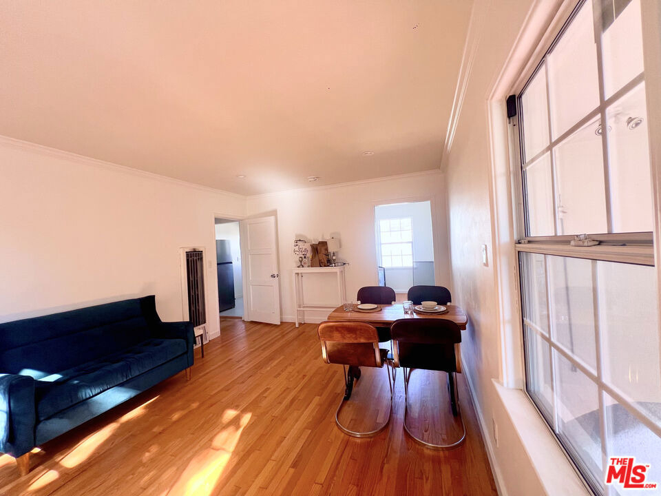 2333 S Garth Avenue - Photo 0