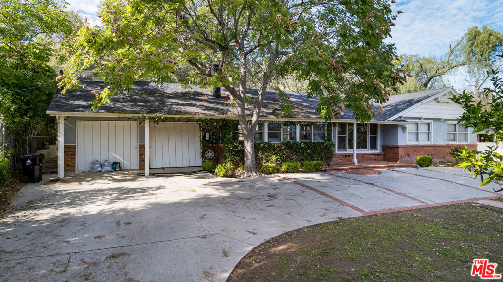 19439 Oxnard Street - Photo 21