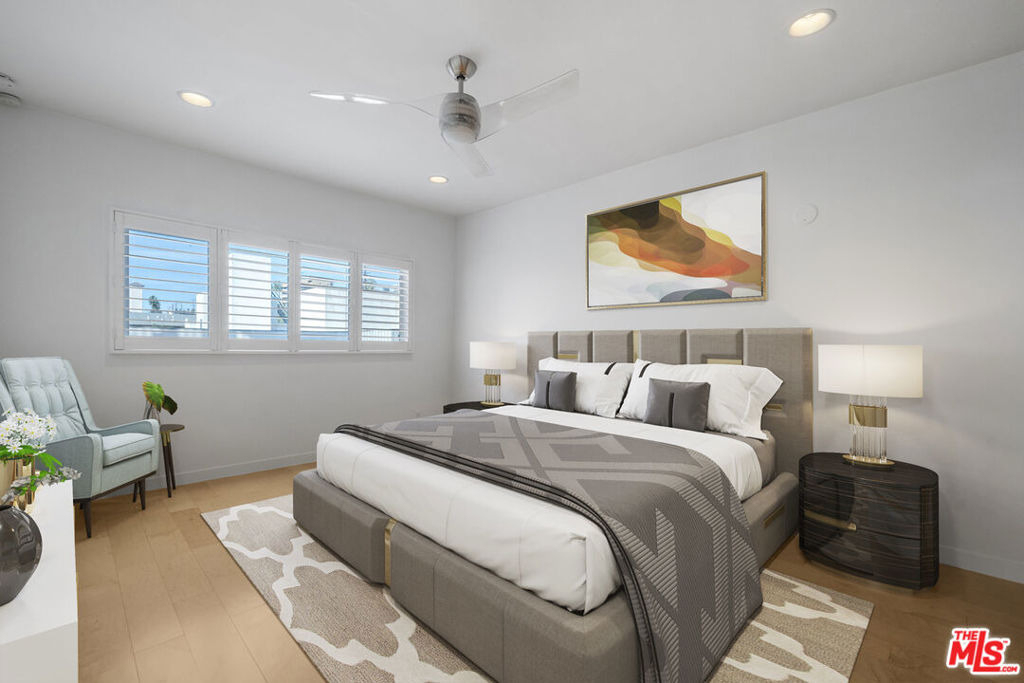 8550 Holloway Drive - Photo 18