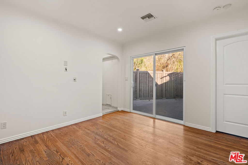 4530 Bakman Avenue - Photo 6