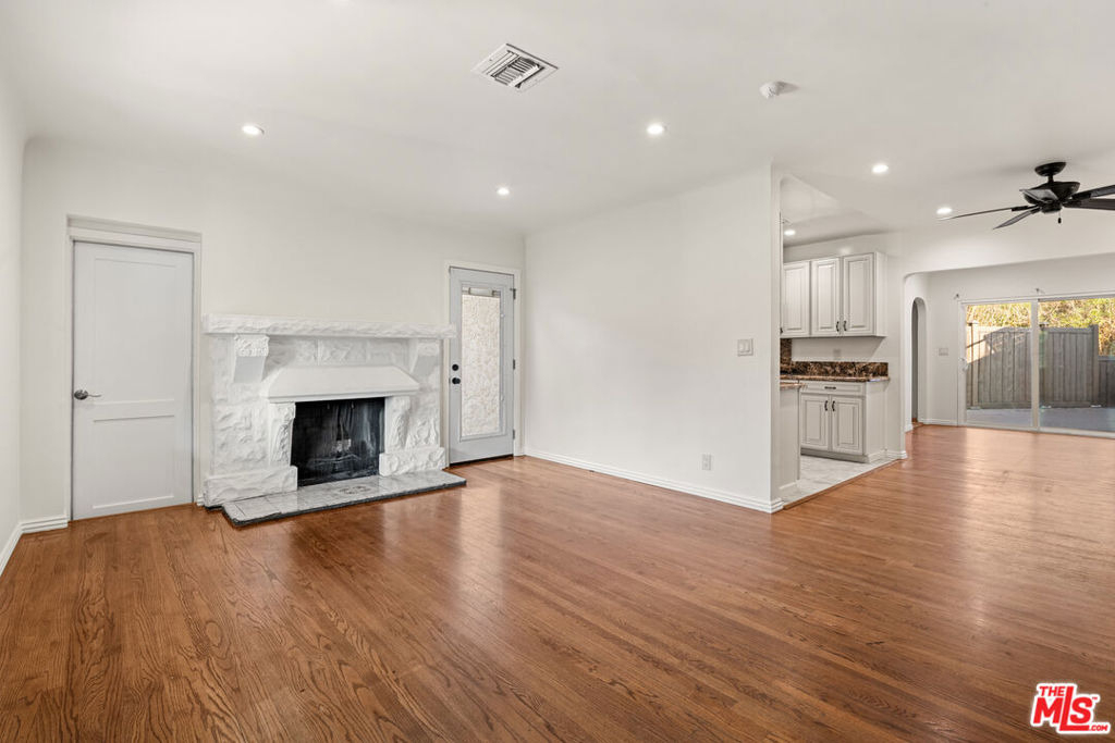 4530 Bakman Avenue - Photo 1