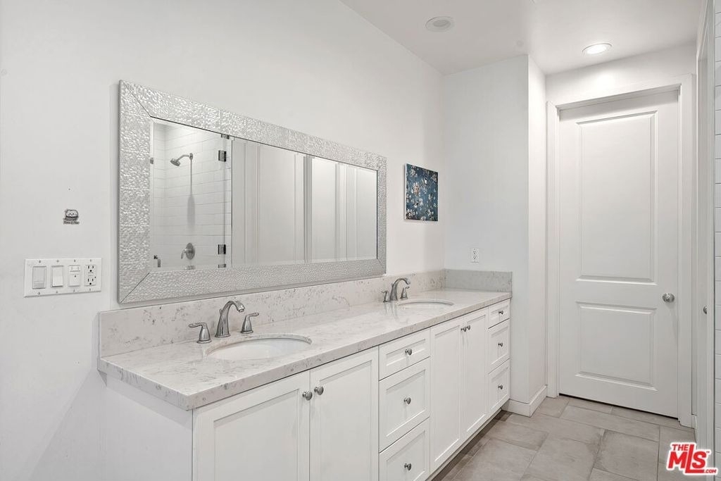 10833 Tabor Street - Photo 6