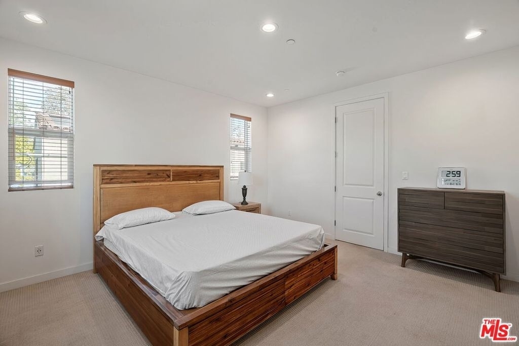 10833 Tabor Street - Photo 5