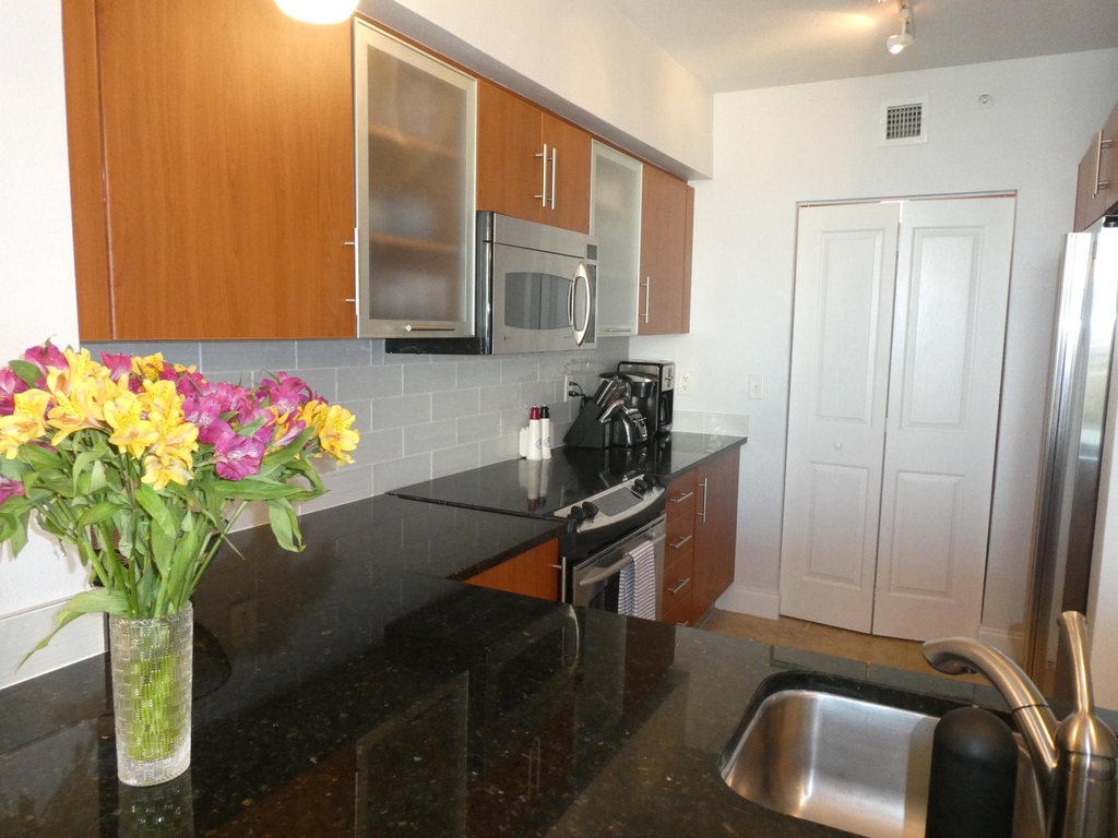 600 S Dixie Highway - Photo 6