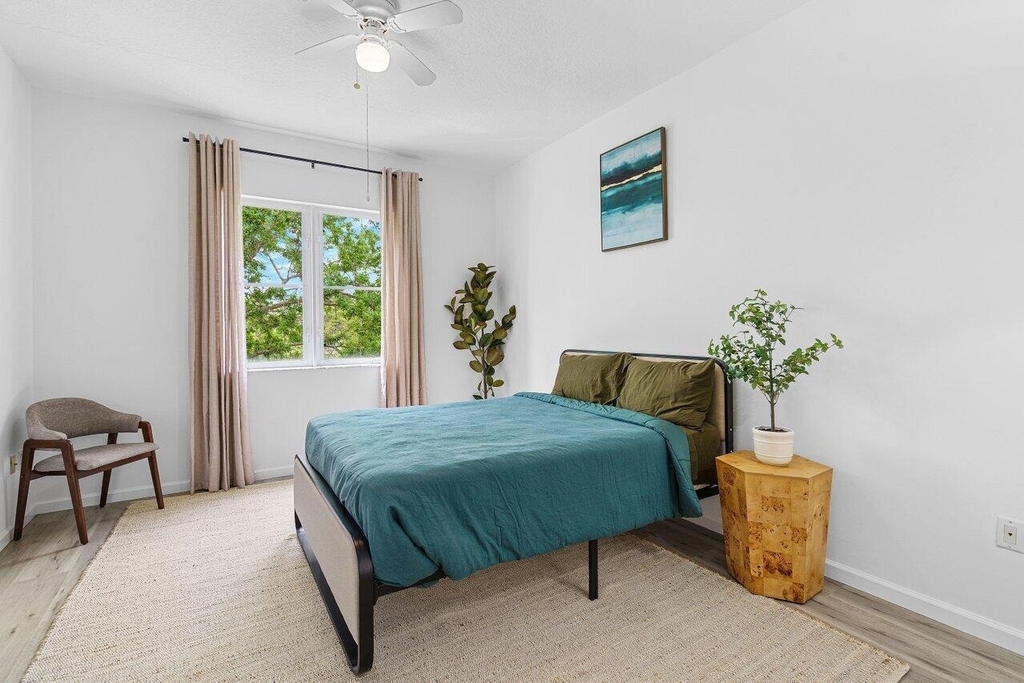 1209 Main Street - Photo 12