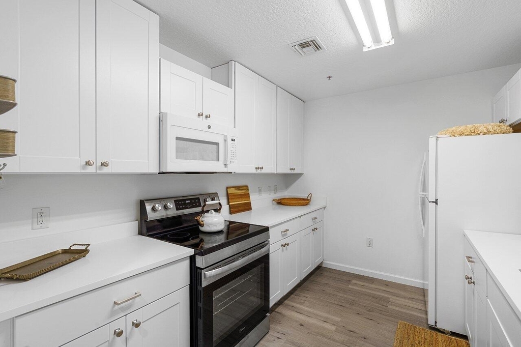 1209 Main Street - Photo 6