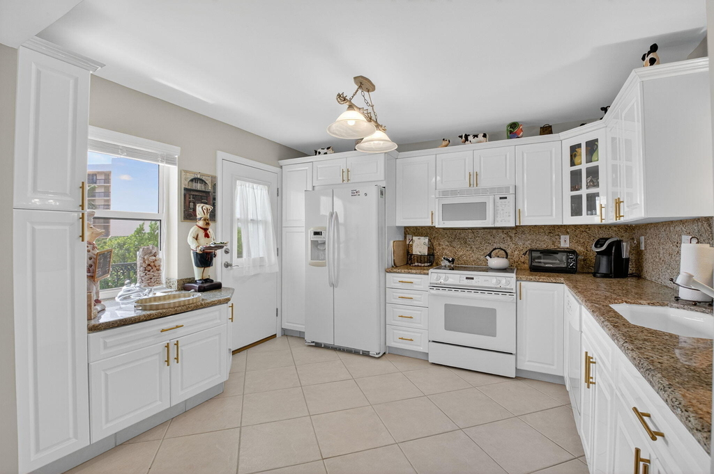 2871 N Ocean Boulevard - Photo 13