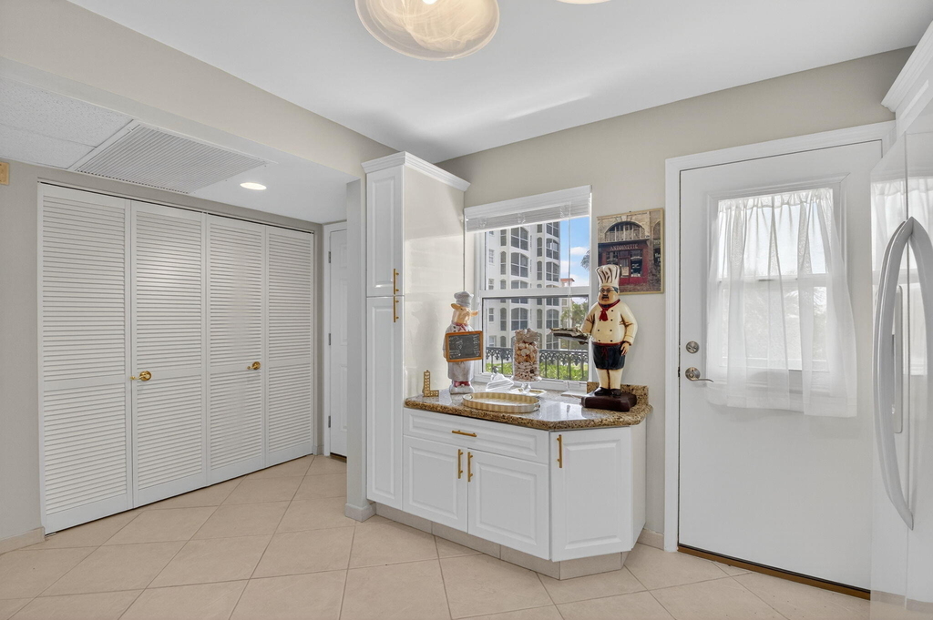 2871 N Ocean Boulevard - Photo 17