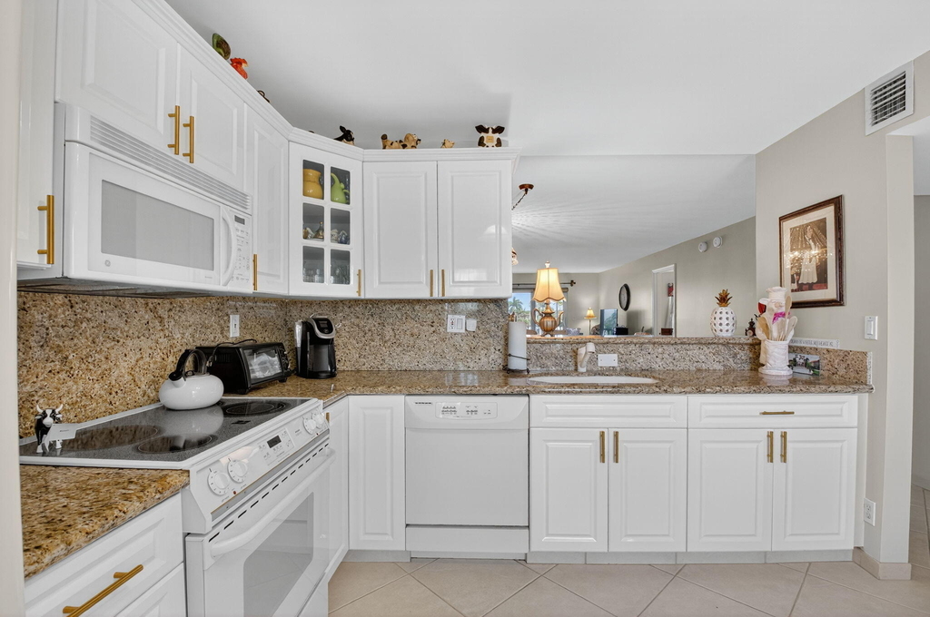 2871 N Ocean Boulevard - Photo 15