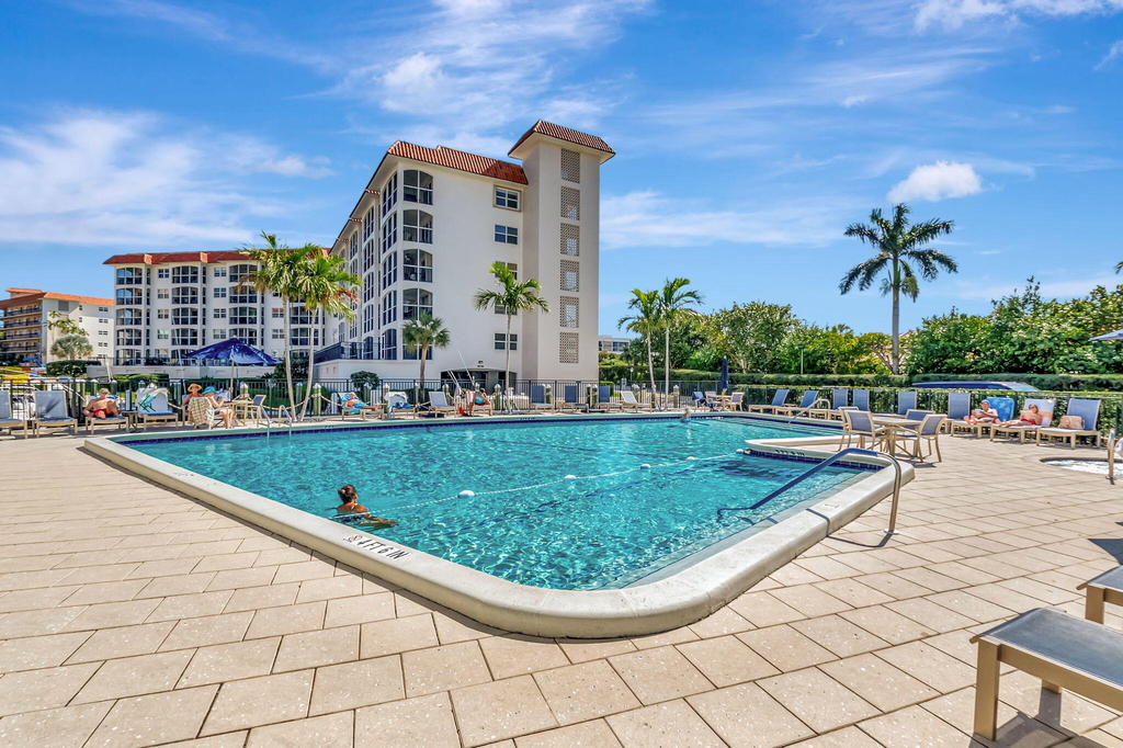 2871 N Ocean Boulevard - Photo 31