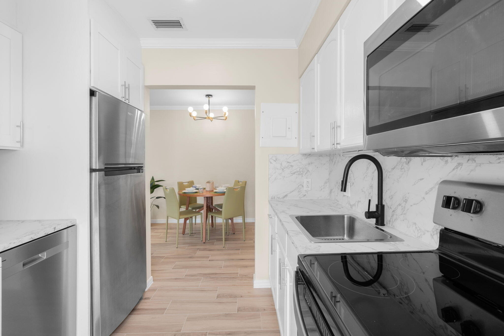 1541 Ne 15th Avenue - Photo 10