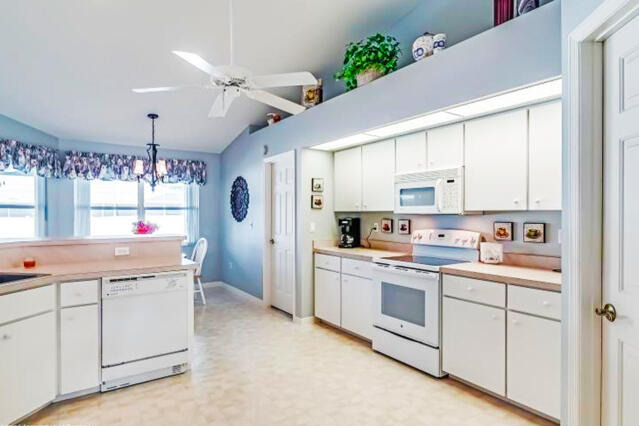 424 Holly Drive - Photo 4