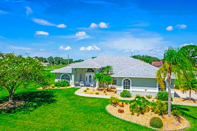 424 Holly Drive - Photo 2