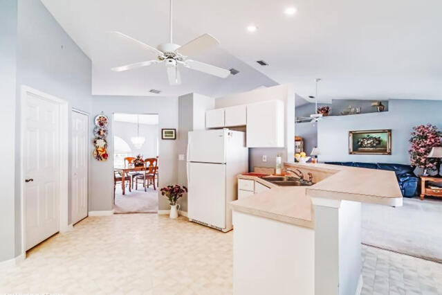 424 Holly Drive - Photo 6