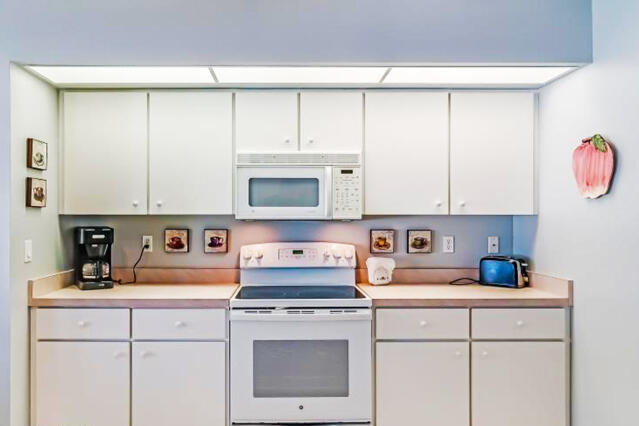 424 Holly Drive - Photo 8