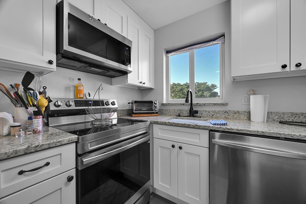 203 Lake Carol Drive - Photo 14
