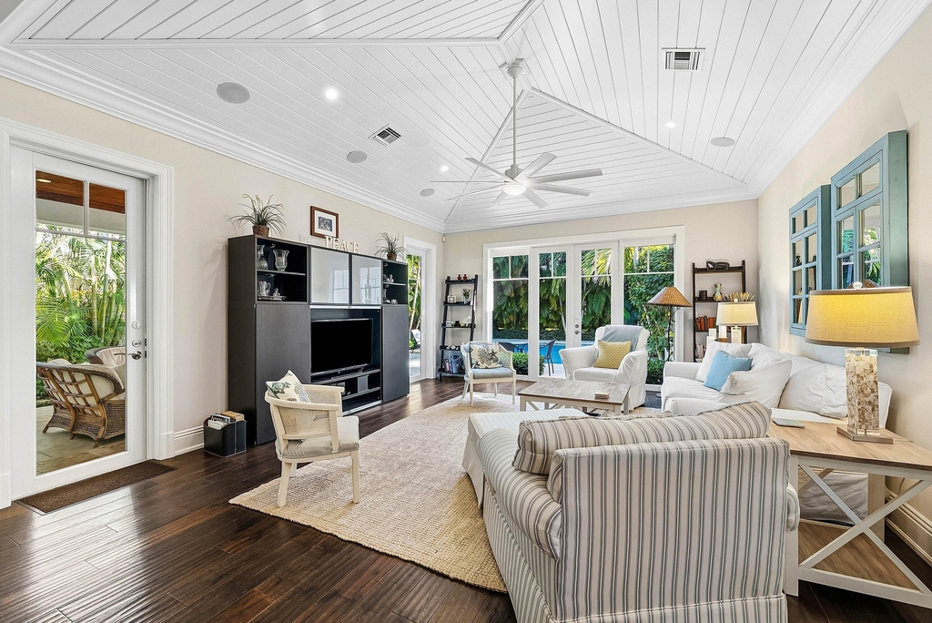 120 Grove Way - Photo 14