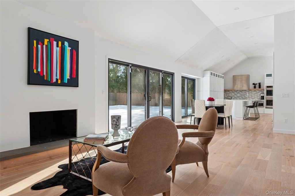 10 Hampton Street - Photo 2