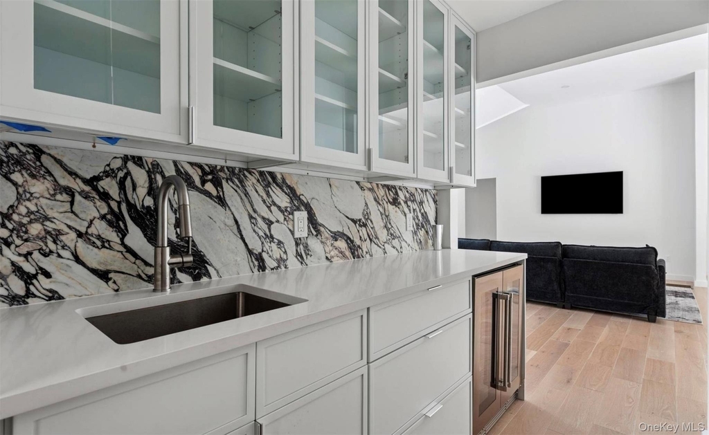 10 Hampton Street - Photo 18